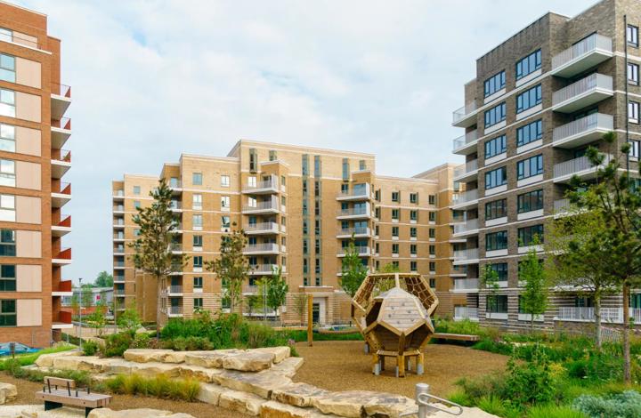 External Lombard Square Plumstead
