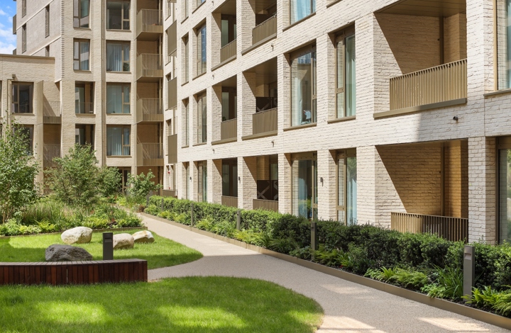 Zone Oval Village Podium Garden